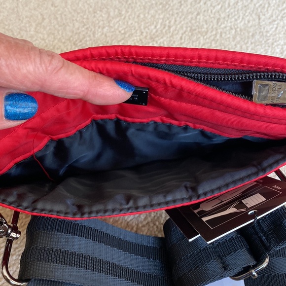 NWT Think Royln Lipstick Red Bum Bag. Can be worn 5 different ways. - Picture 5 of 8